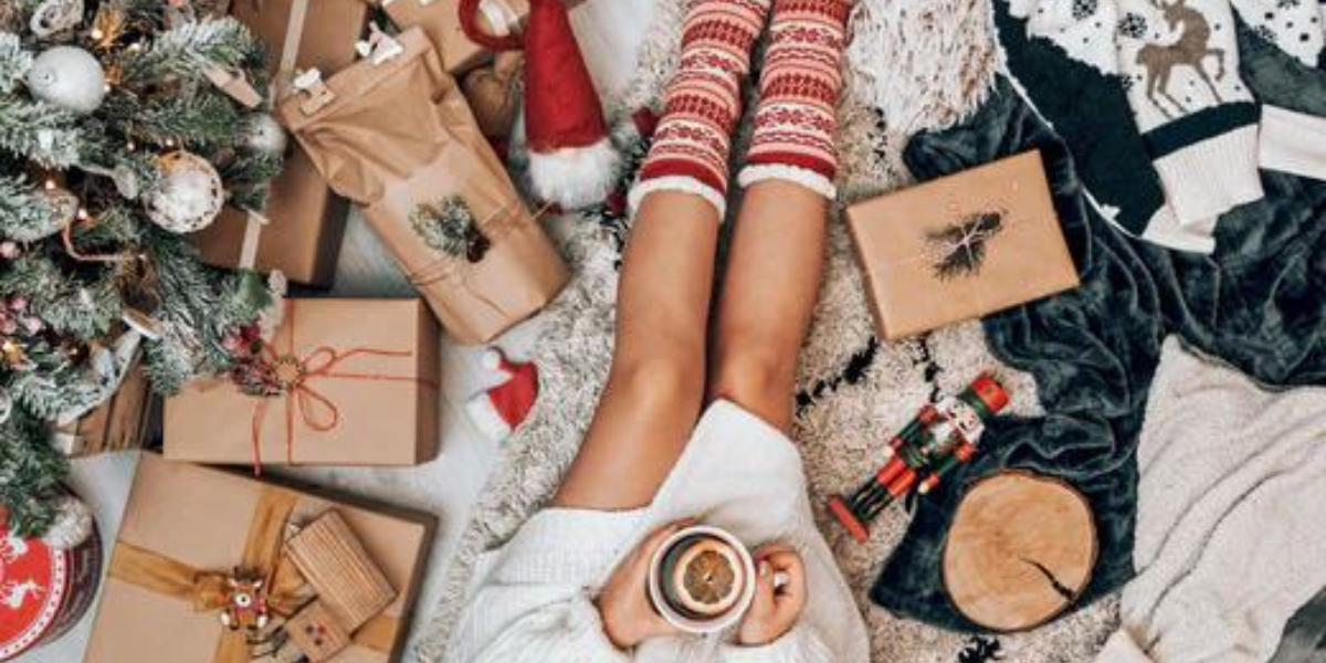 sapin de noel et cadeau de noel