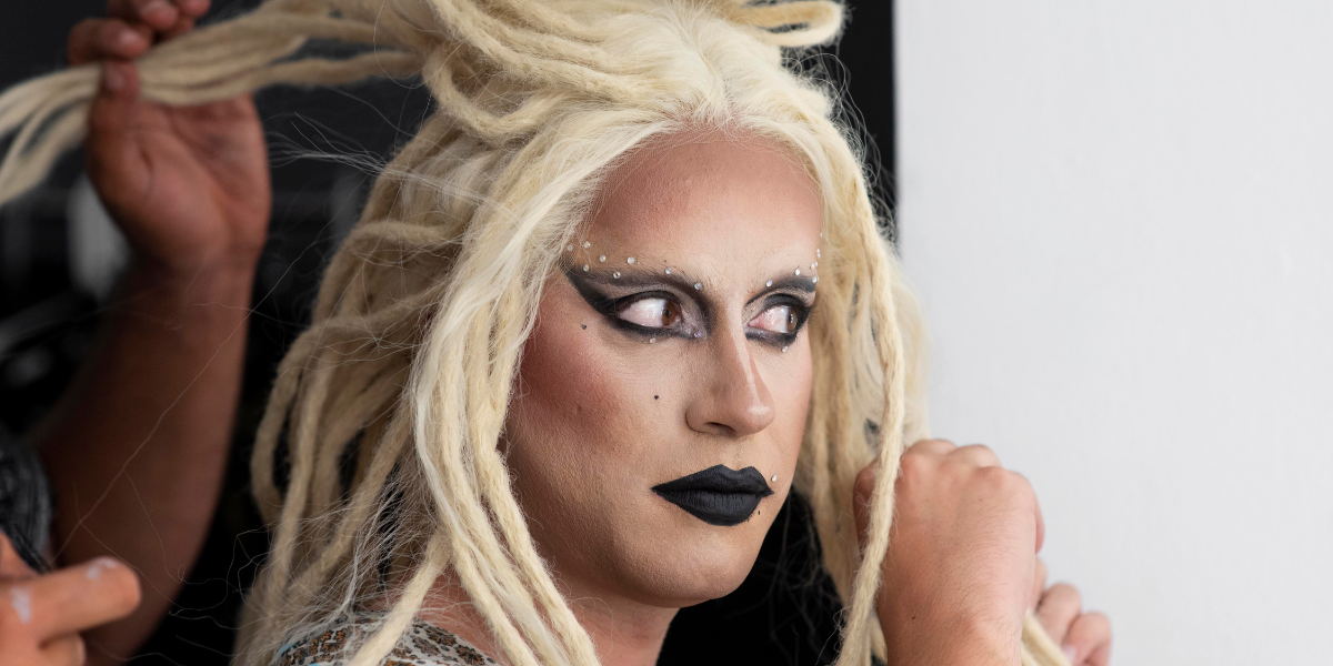 💇‍♀️ Comment enlever une perruque sans abîmer vos cheveux ni votre cuir chevelu ?