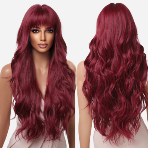 perruque longue rouge bordeaux avec une frange